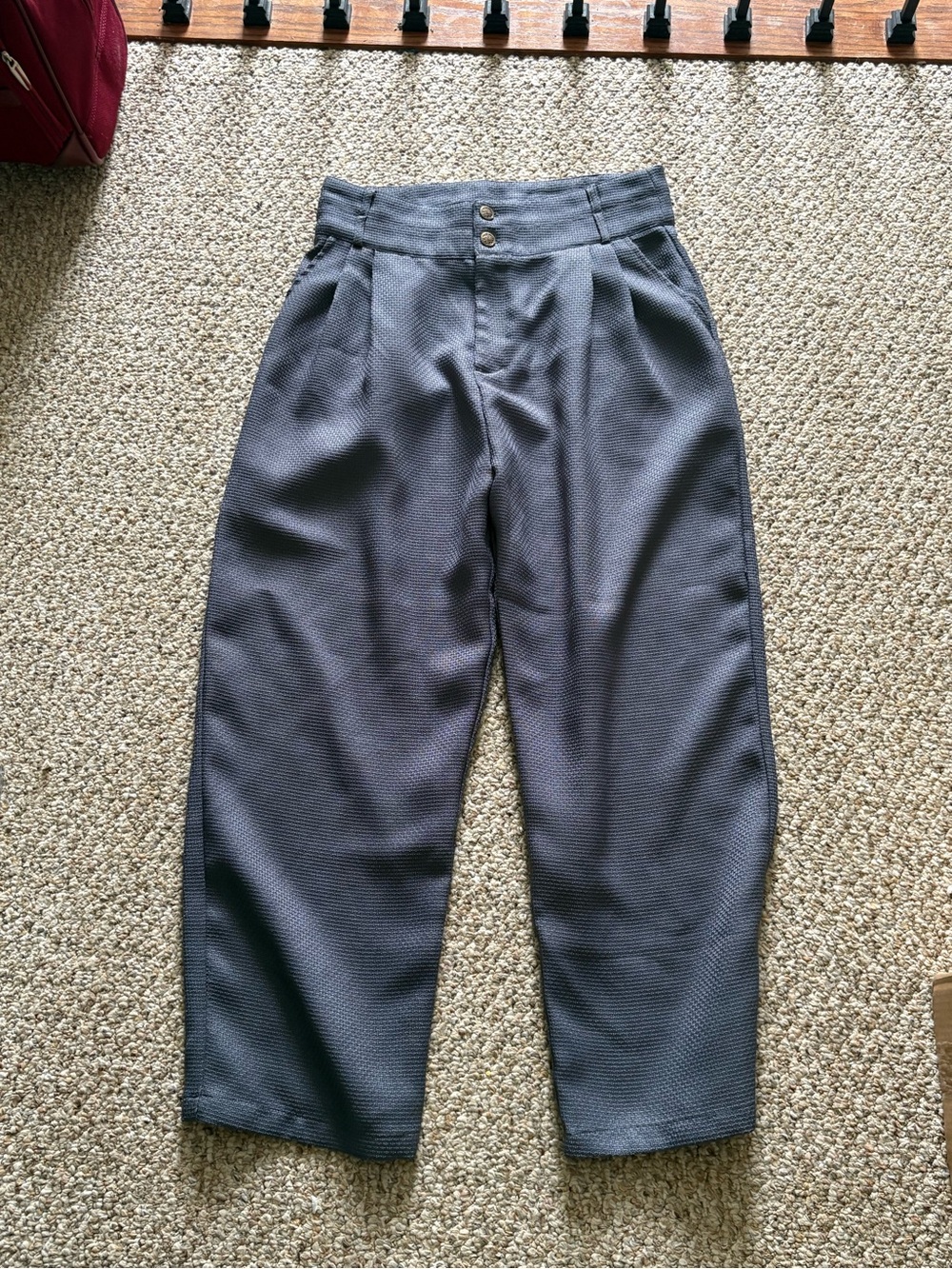 Womens Cider Gray Textured Pleated Dress Pants